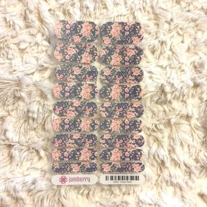 Jamberry Dusty Floral Nail Wrap